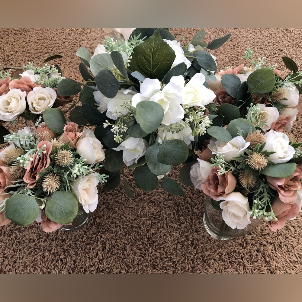 Artificial flower bouquets